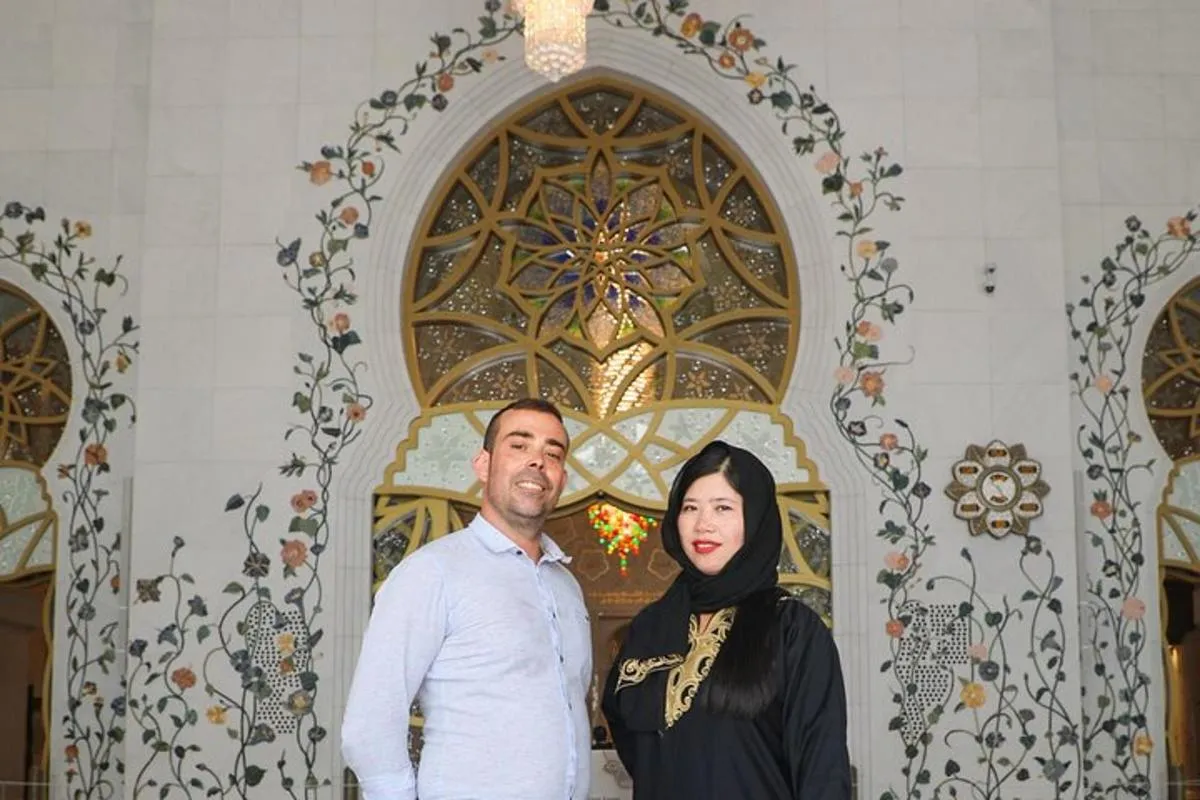 Image 6 of Abu Dhabi Sheikh Zayed Mosque Half-Day Guided Tour from Dubai