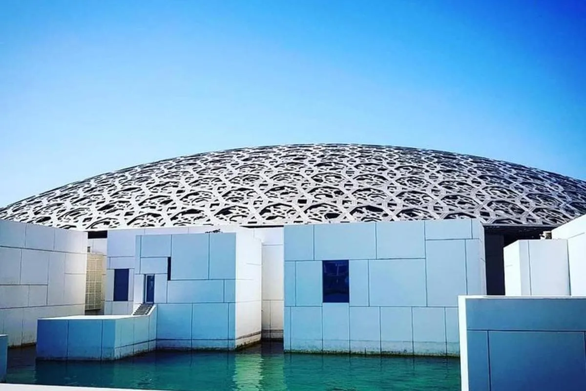 Image 6 of Abu Dhabi Sheikh zayed Mosque with Lunch, Louvre & Qasr Al Watan Palace
