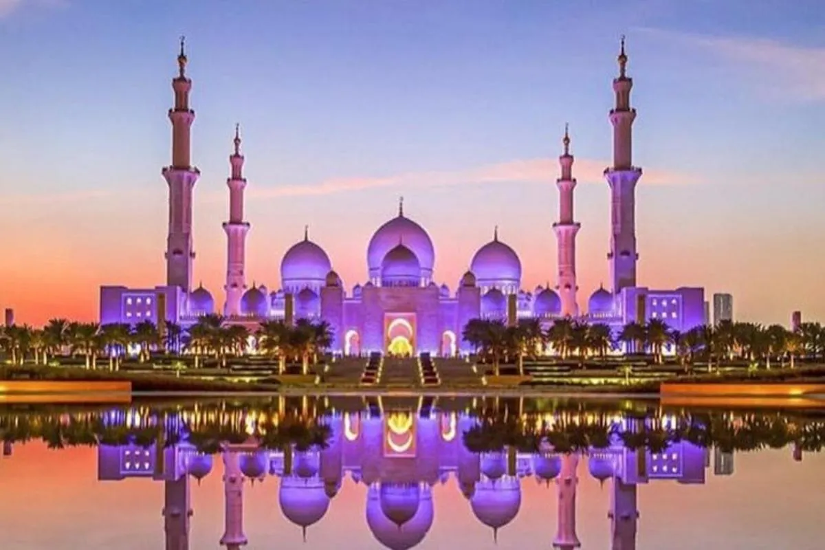 Image 5 of Abu Dhabi Sightseeing City Tour including Grand Mosque