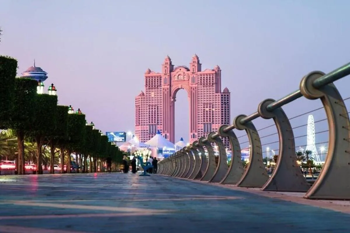 Image 6 of Abu Dhabi Sightseeing City Tour including Grand Mosque