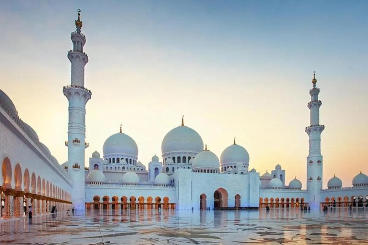 Image 3 of Abu Dhabi Tour With Louvre Museum Admission & Lunch