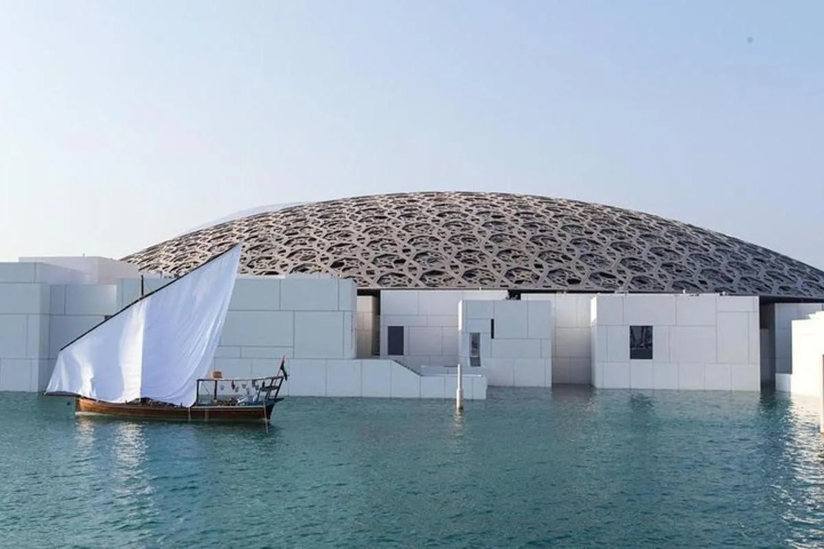 Image 4 of Abu Dhabi Tour With Louvre Museum Admission & Lunch