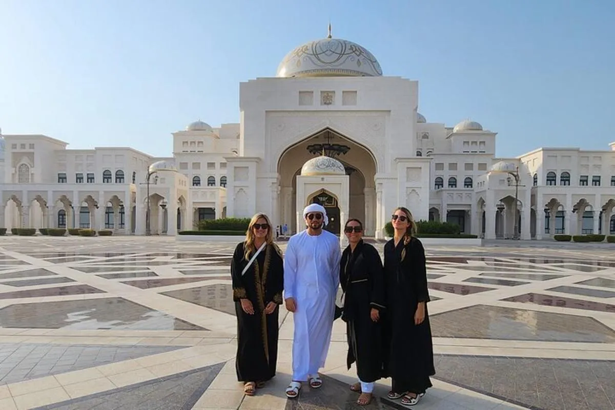 Abu Dhabi Tour from Dubai:The Mosque, Qasr Al watan, Etihad Tower