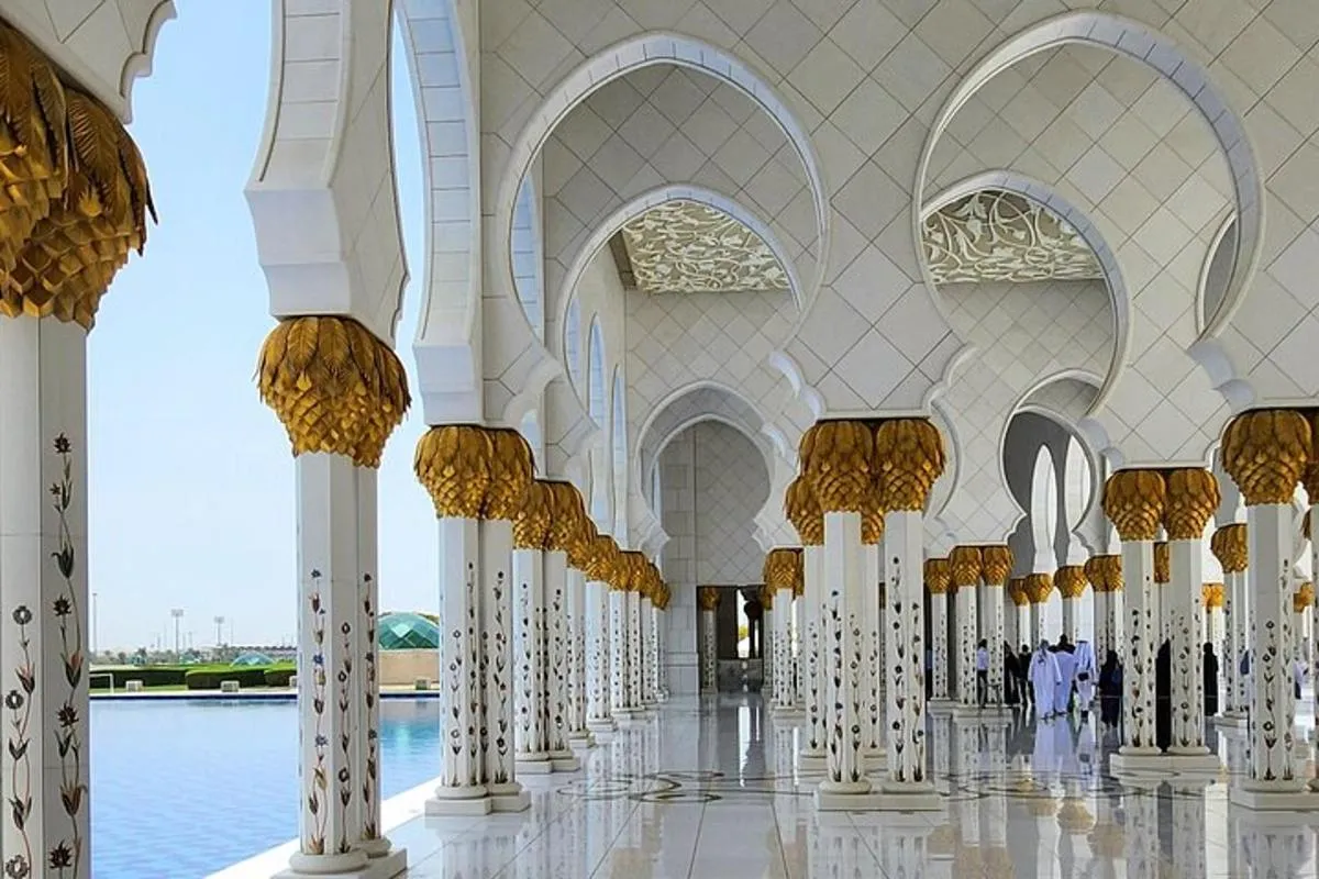 Image 5 of Abu Dhabi Tour from Dubai:The Mosque, Qasr Al watan, Etihad Tower