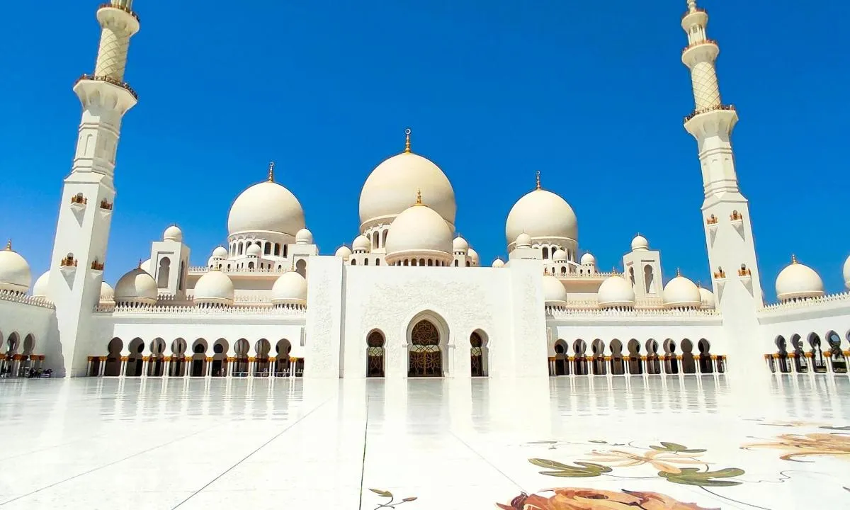 Image 0 of Abu Dhabi Tour with Dhow Dinner Cruise