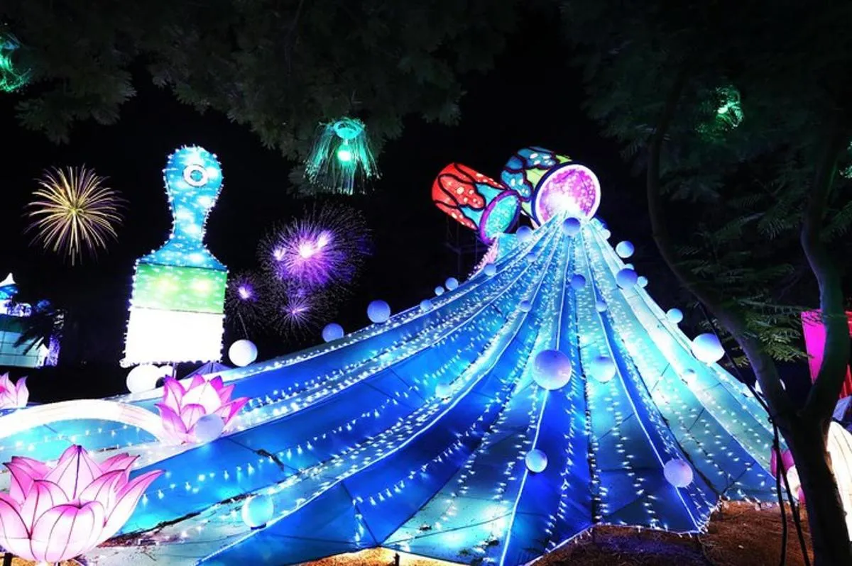 Image 1 of Admission Ticket Dubai Garden Glow