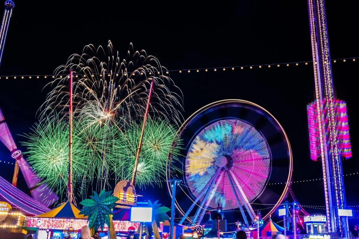Image 2 of Admission to Global Village in Dubai
