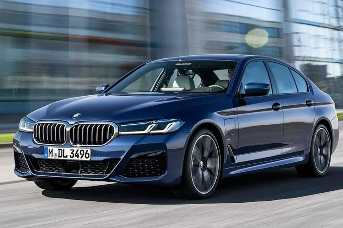 Image 3 of Arrival Private Transfer from Dubai Airport DWC to Dubai by car or SUV