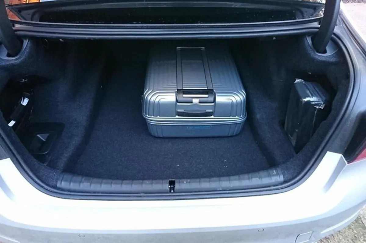 Image 5 of Arrival Private Transfer from Dubai Airport DWC to Dubai by car or SUV