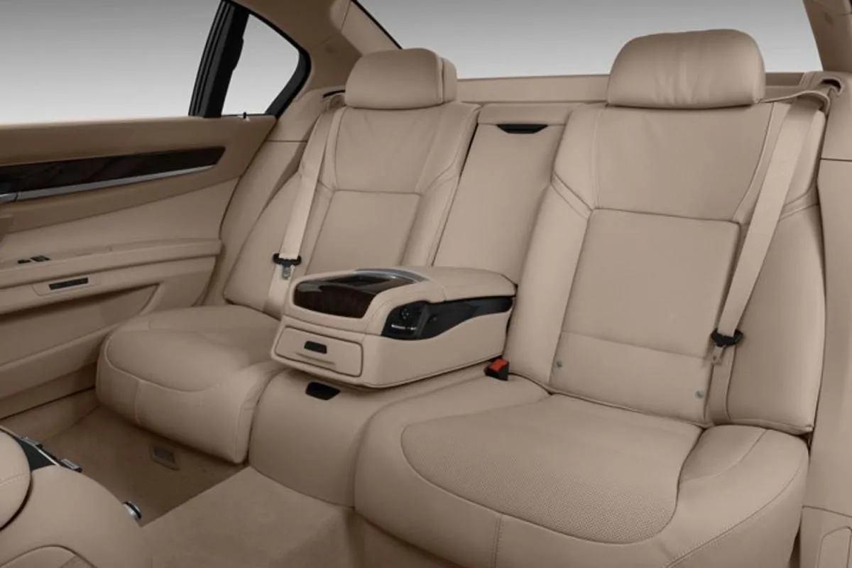 Image 1 of Arrival Private Transfer from Dubai Airport DXB to Dubai city by car or SUV