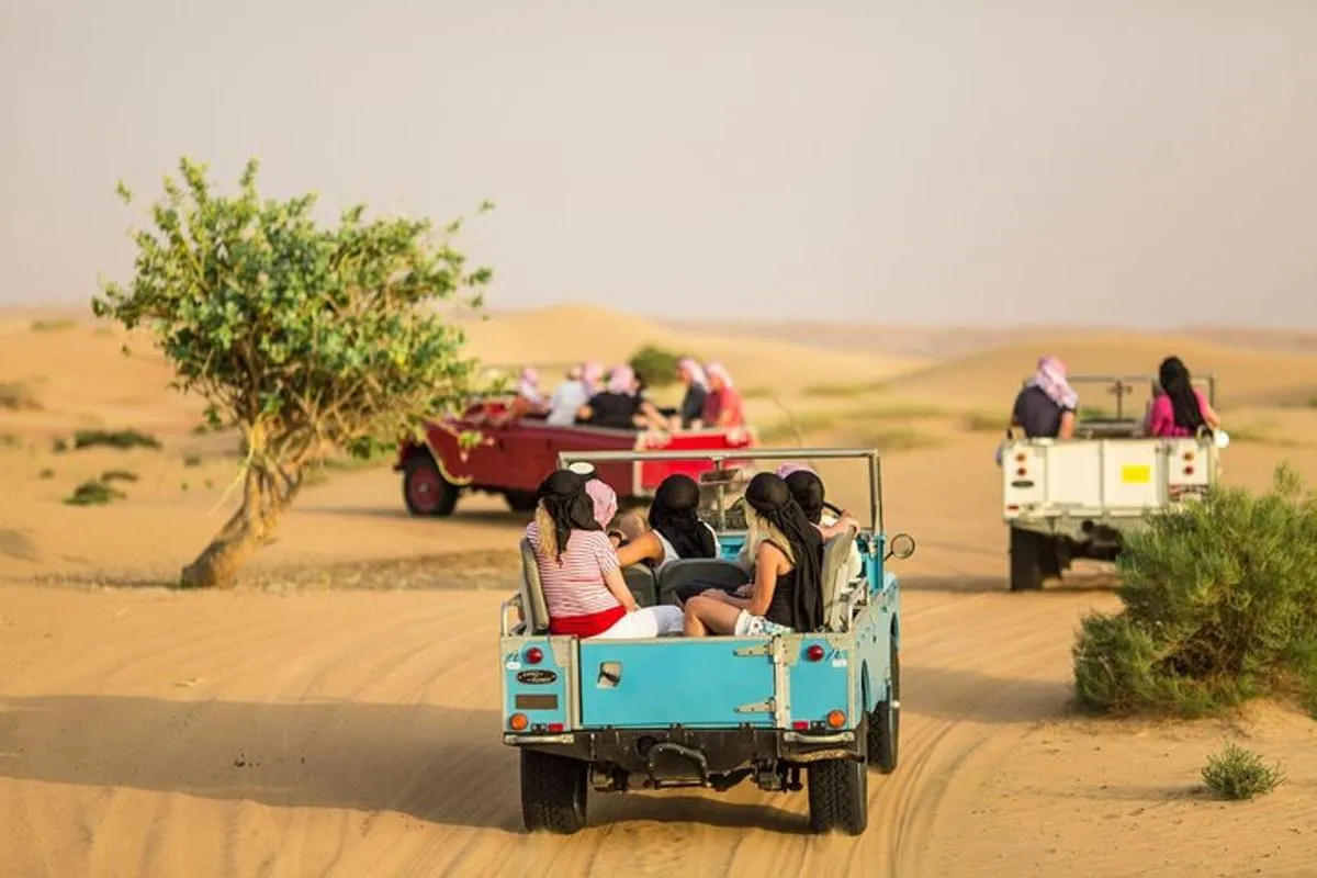 Image 3 of Authentic Safari in Vintage Land Rover with Traditional Dinner