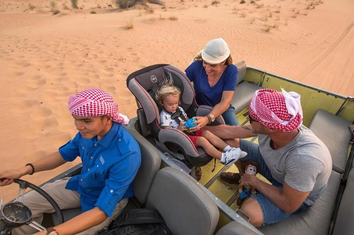 Image 6 of Authentic Safari in Vintage Land Rover with Traditional Dinner