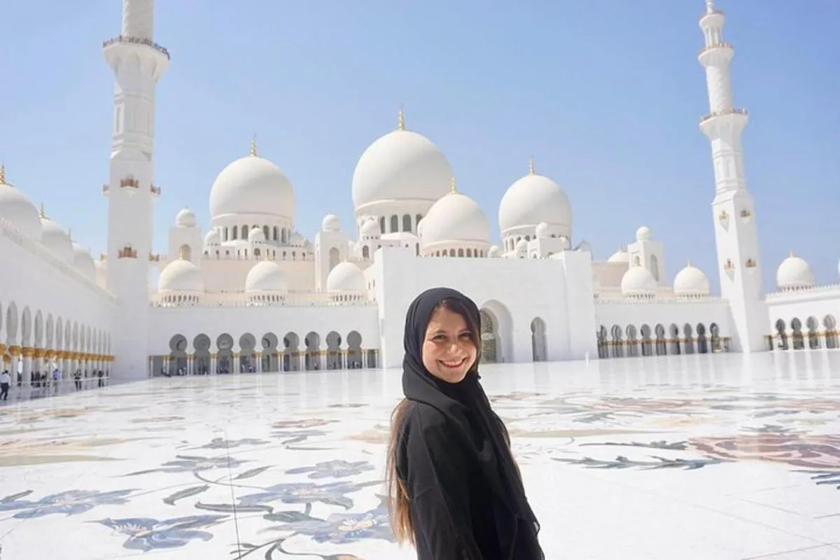 Best of Abu Dhabi City Tour Grand Mosque & Louver Museum & Heritage Village