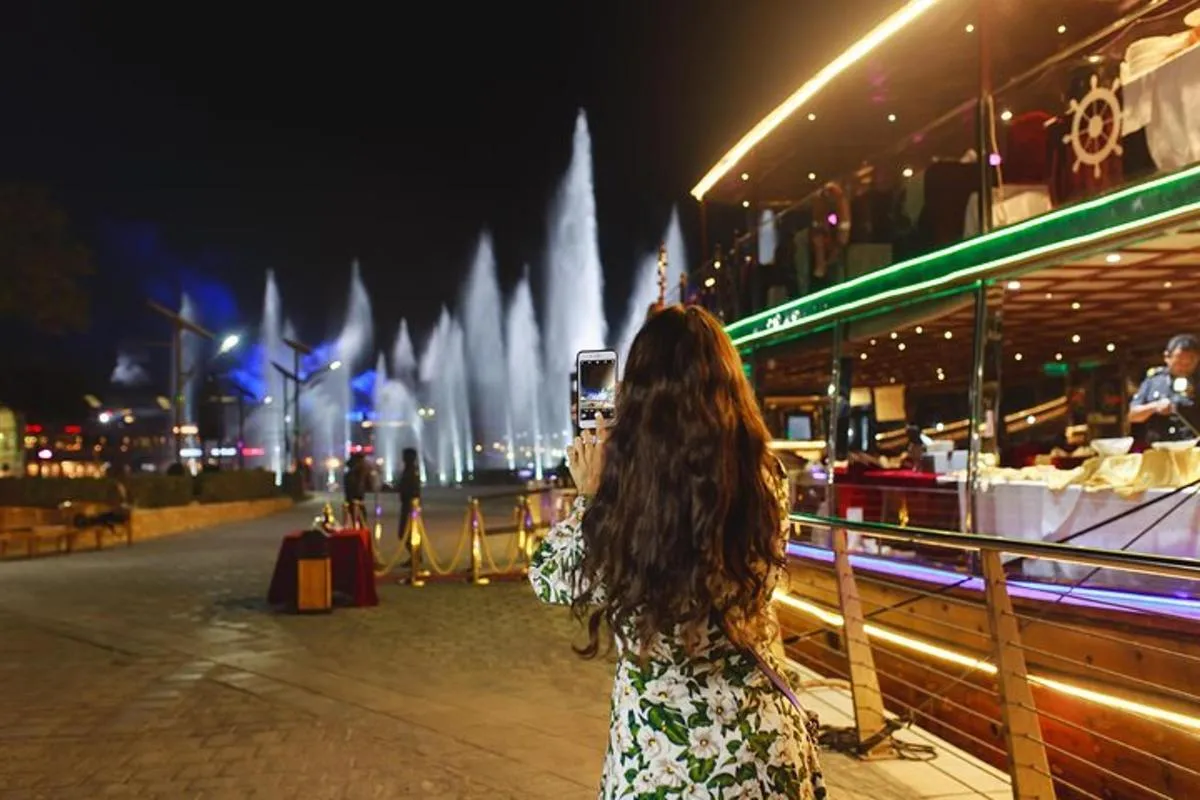 Image 3 of Canal Cruise with Dinner