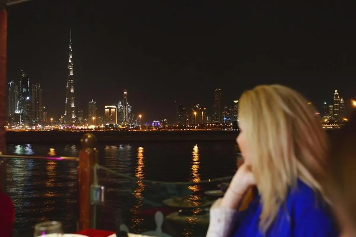 Image 4 of Canal Cruise with Dinner