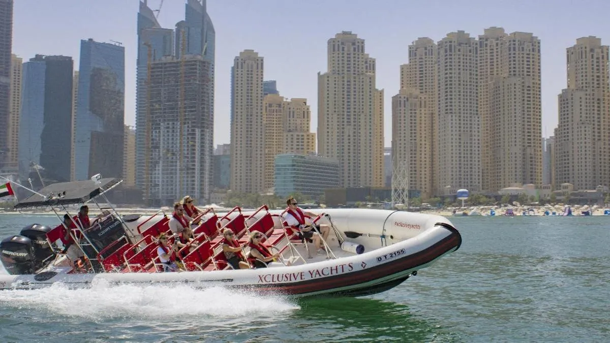 Image 2 of City Highlights Speedboat Tour