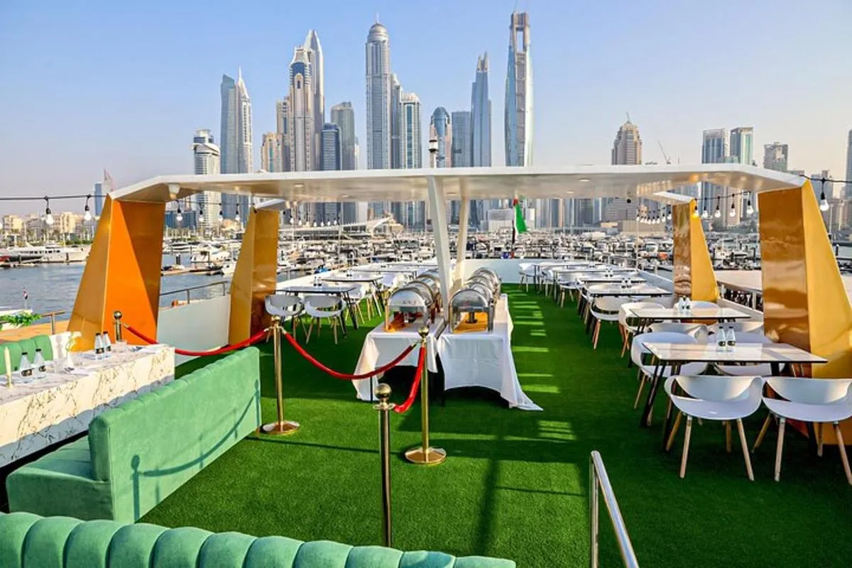 Dinner Cruise with Multi Show Boonmax Carnival