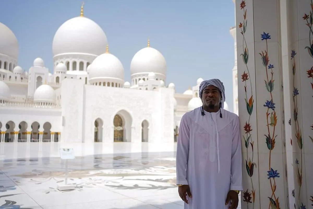 Image 3 of Dubai: Abu Dhabi Trip with Lunch at Al Khayma Heritage Restaurant