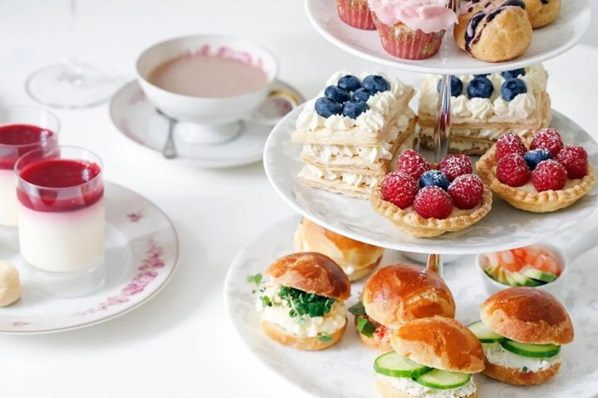 Image 0 of Dubai Afternoon High Tea in the Iconic Burj Al Arab with Transfer