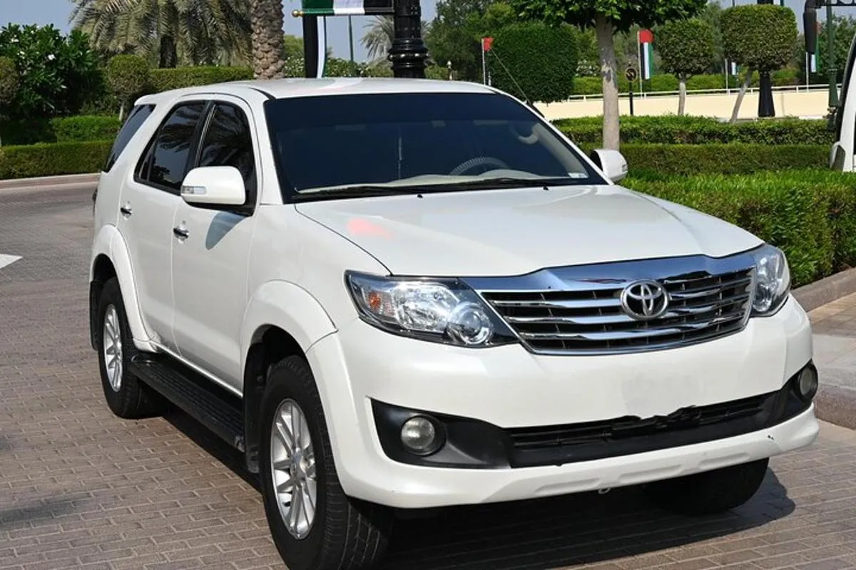 Image 1 of Dubai Airport (DXB): Private Arrival or Departure Transfers