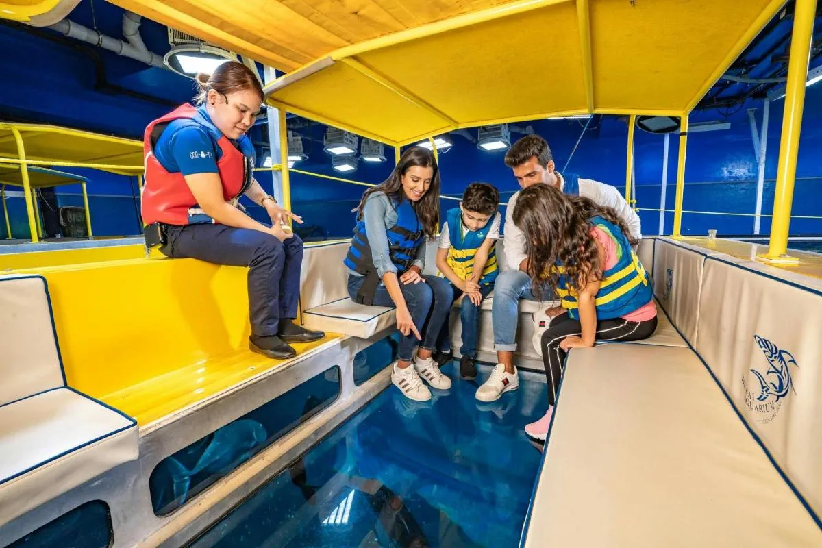 Image 3 of Dubai Aquarium and Underwater Zoo with Boat Ride