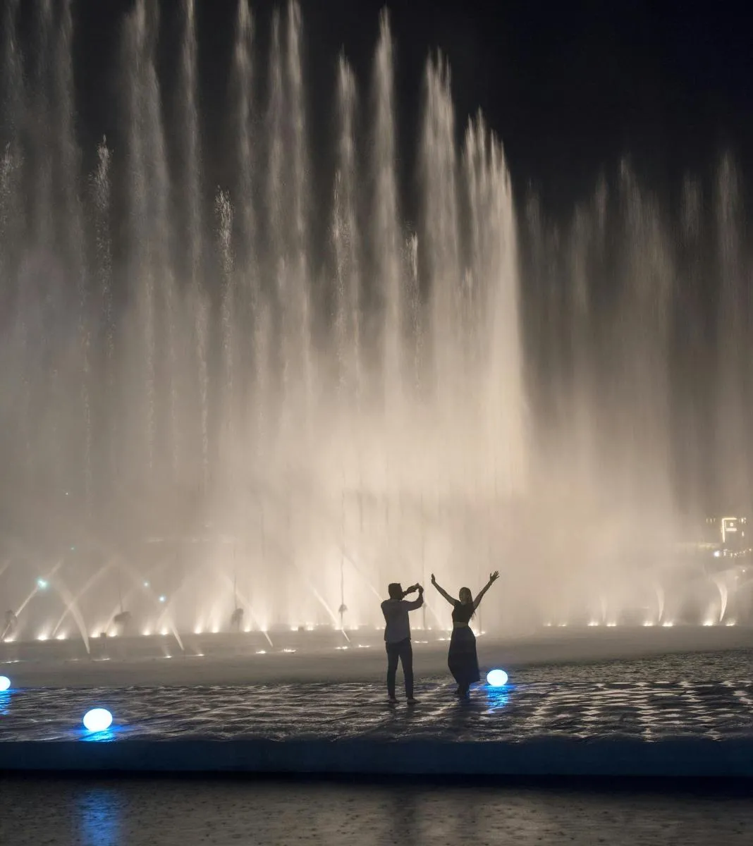 Image 4 of Dubai Fountain Show from Boardwalk