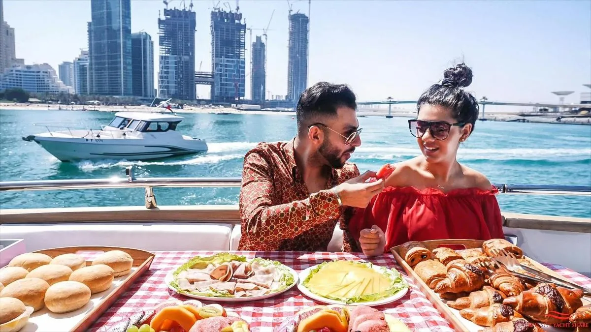Image 4 of Dubai Marina Luxury Cruise with Lunch or Dinner