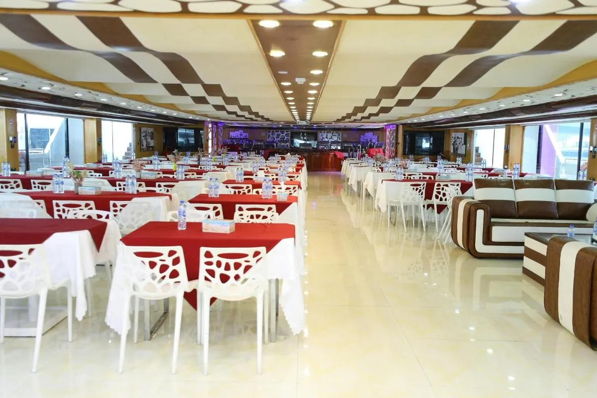 Image 6 of Dubai Marina Yacht Dinner Cruise