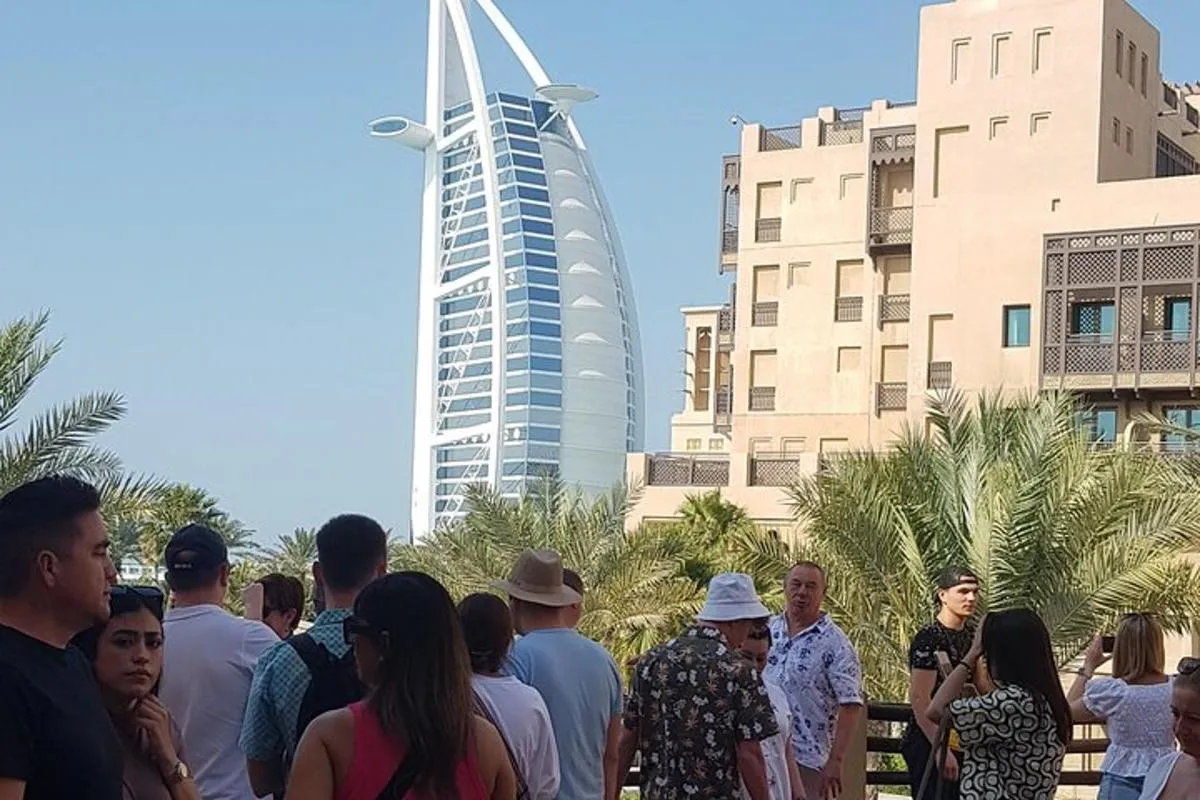Image 0 of Dubai Private City Tour Up To 5 Person Day Or Night – Audi Q7