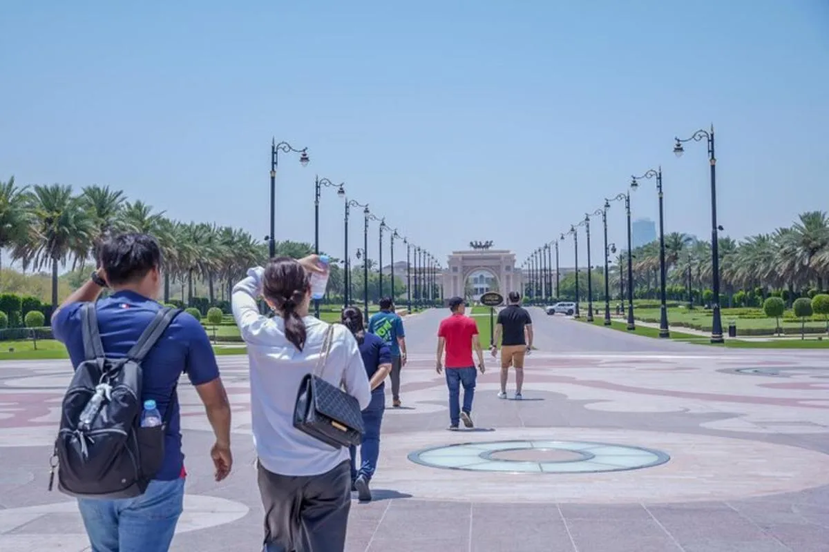 Image 3 of Dubai: Top 15 Must-See Dubai Sightseeing Tour in a SUV