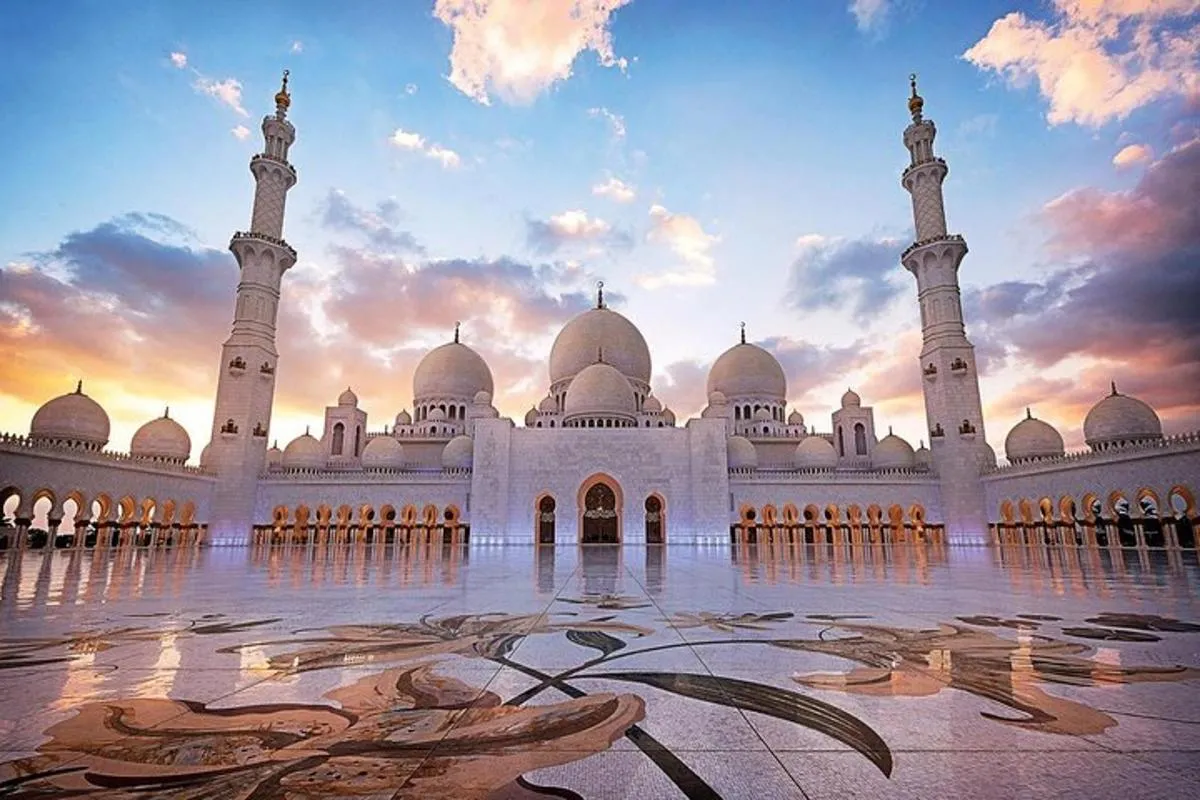 Image 6 of Exclusive Full-Day Abu Dhabi City Tour with Sheikh Zayed Mosque