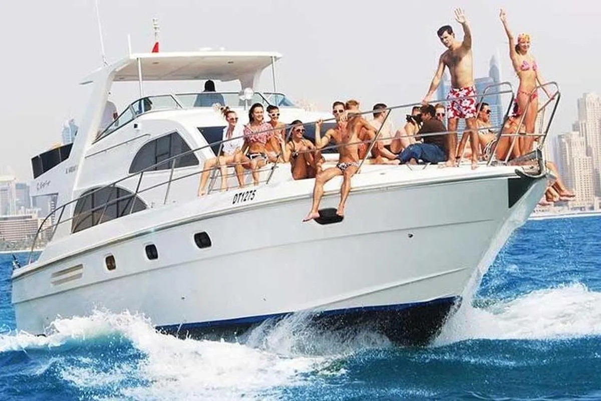Image 0 of Exclusive Luxury Yacht Ride