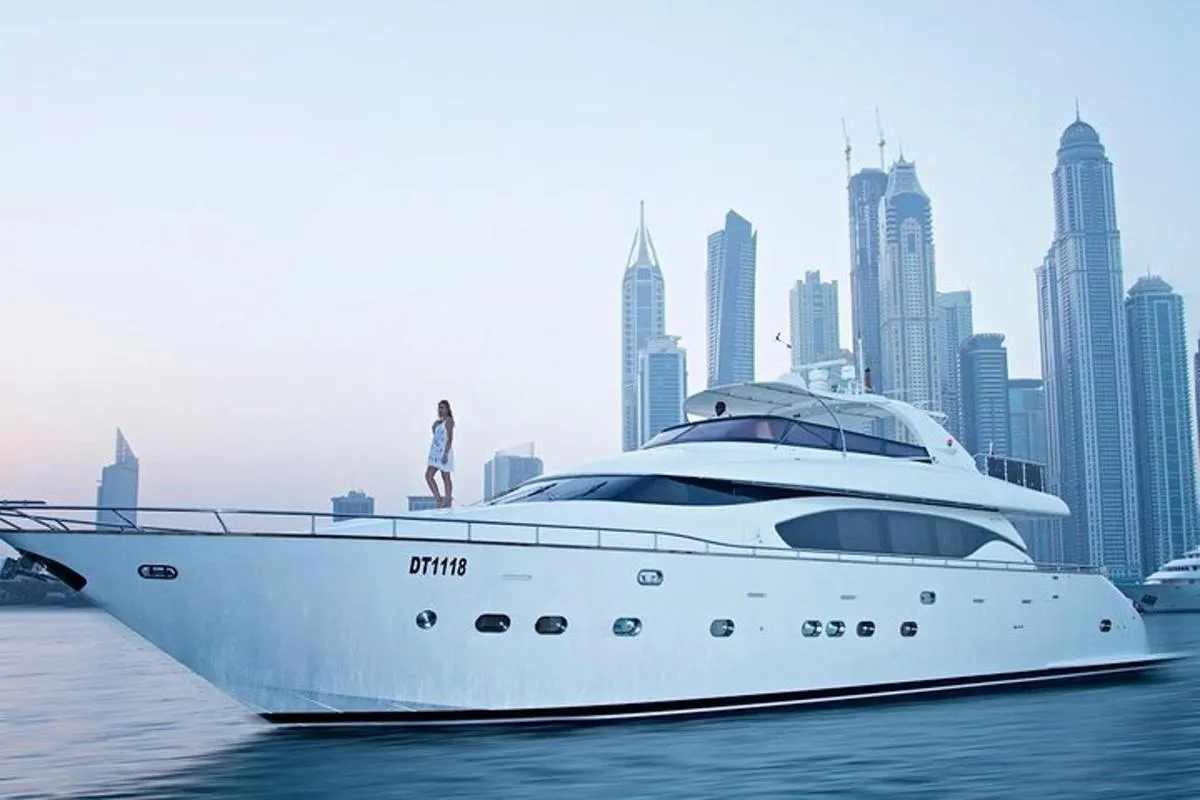 Image 3 of Exclusive Luxury Yacht Ride