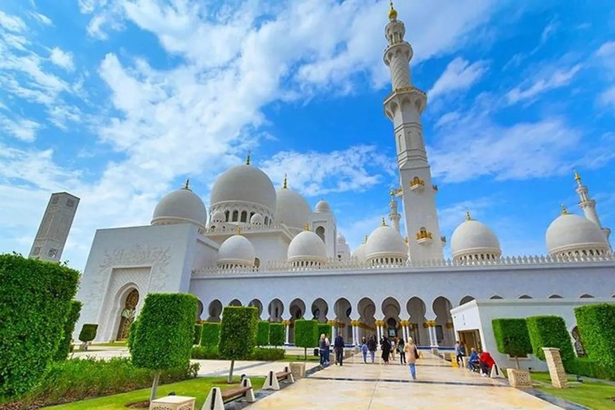 Image 6 of Ferrari World Theme Park and Abu Dhabi Tour with Pick Up