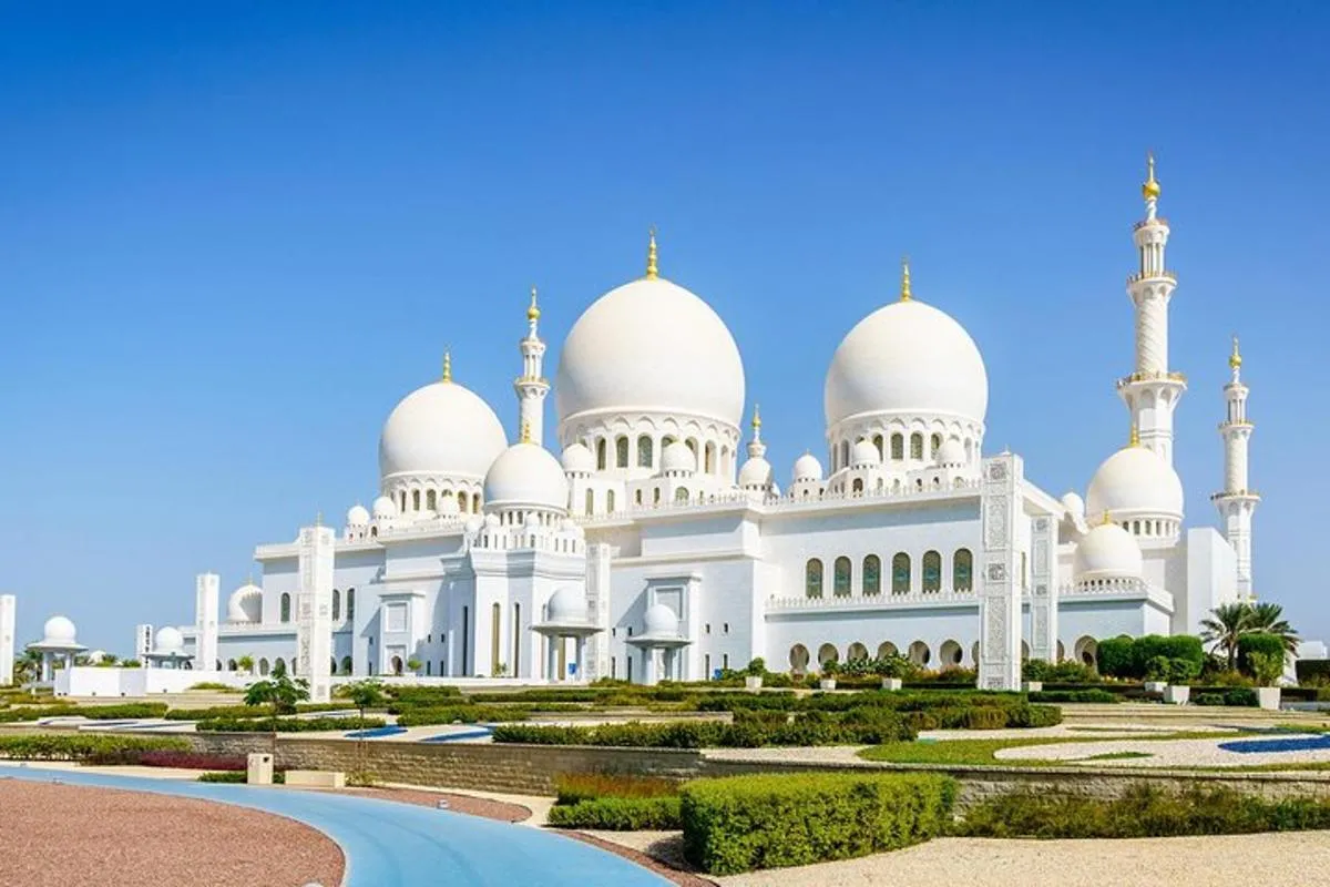 Image 4 of From Dubai: Abu Dhabi Day Tour with Grand Mosque & Louvre Museum