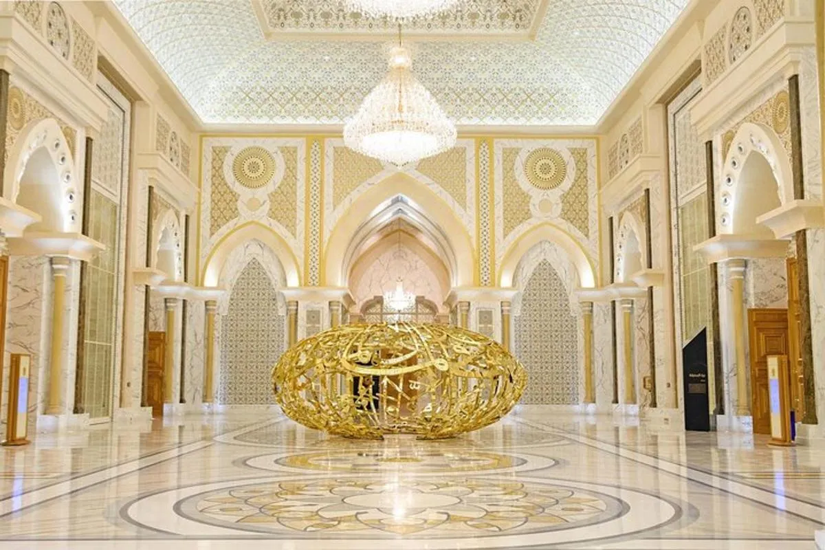 Image 1 of From Dubai: Abu Dhabi Day Tour with Optional Lunch