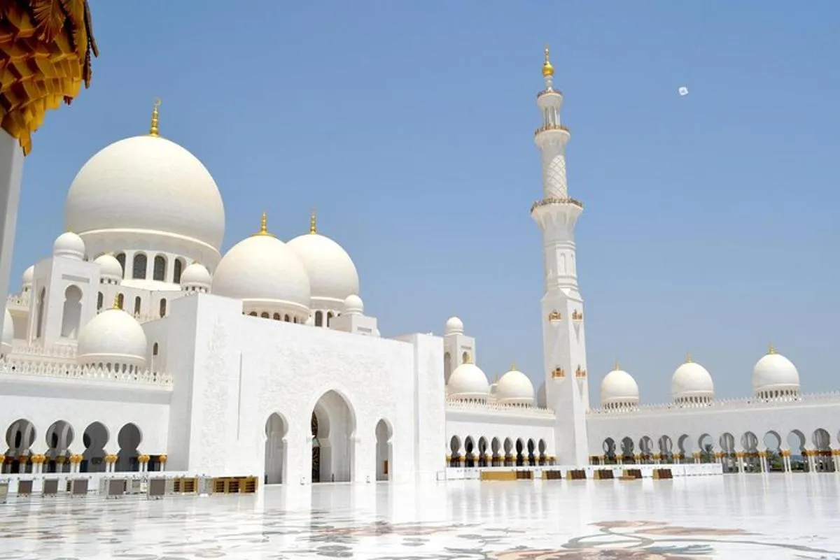 Image 3 of From Dubai : Abu Dhabi Private City Tour