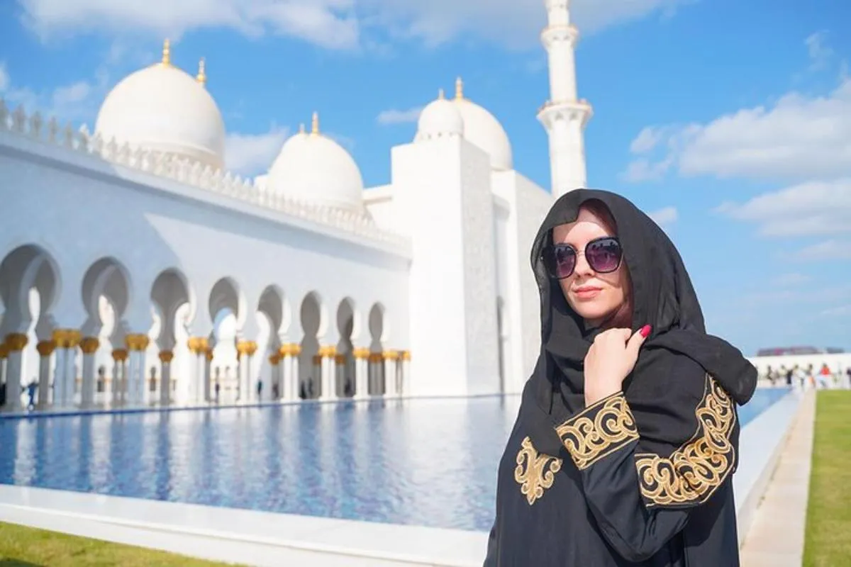 Image 5 of From Dubai: Abu Dhabi Sheikh Zayed Grand Mosque Guided Tour