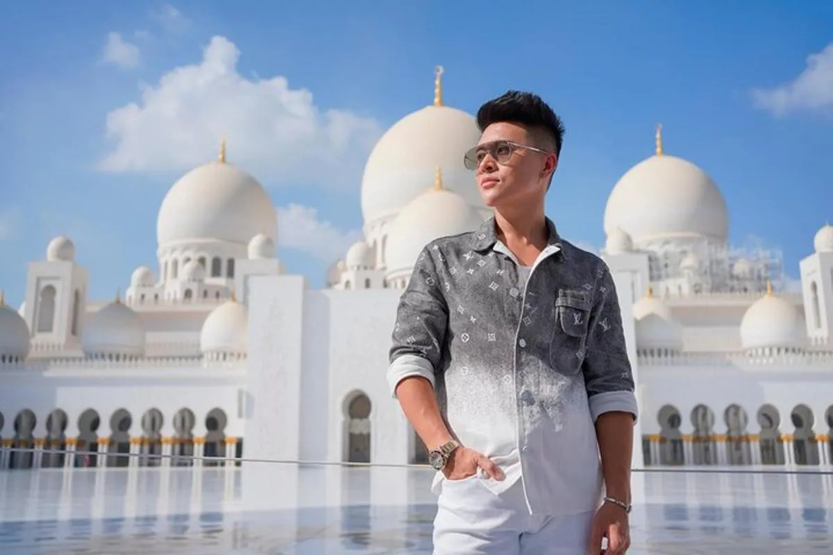 Image 6 of From Dubai: Abu Dhabi Sheikh Zayed Grand Mosque Guided Tour