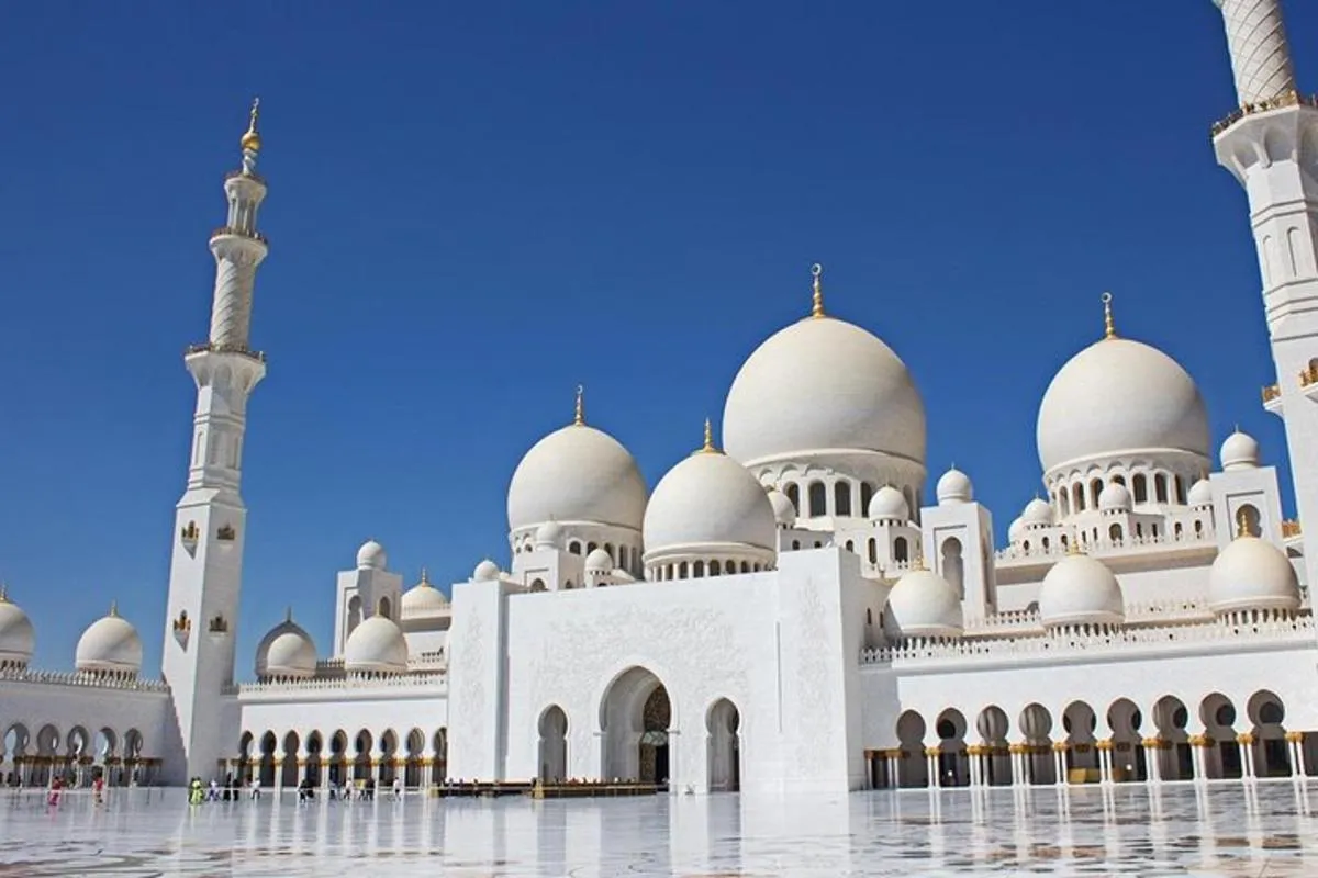Image 0 of Full Day Abu Dhabi City Tour + BAPS Mandir Visit, guide transfer