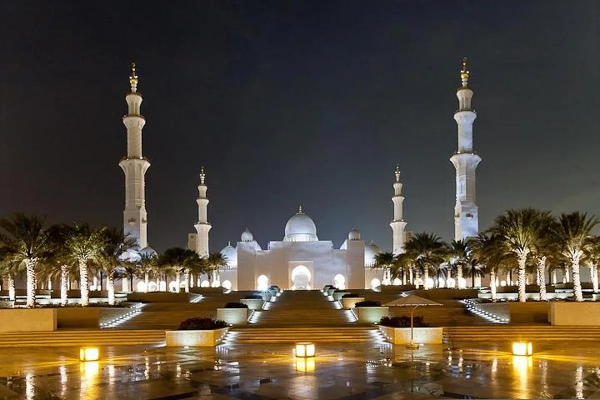 Image 1 of Full Day Abu Dhabi City Tour + BAPS Mandir Visit, guide transfer