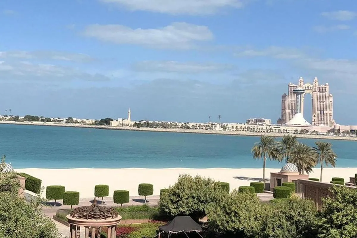 Image 2 of Full-Day Abu Dhabi City Tour from Dubai Including Lunch
