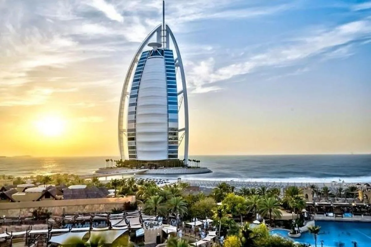 Image 0 of Full Day Dubai City Tour: Burj Khalifa & Underwater Zoo Ticket
