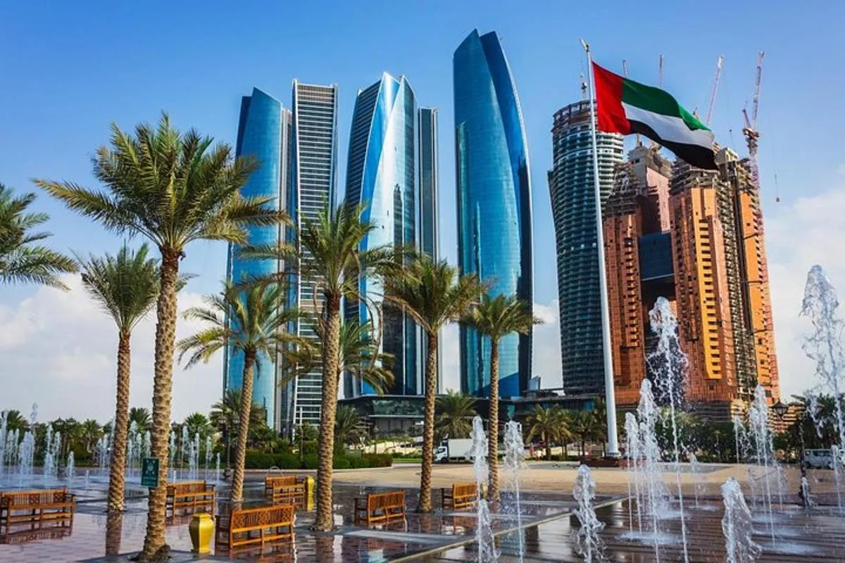 Image 2 of Full-Day Private Abu Dhabi City Tour With BAPS Temple Visit