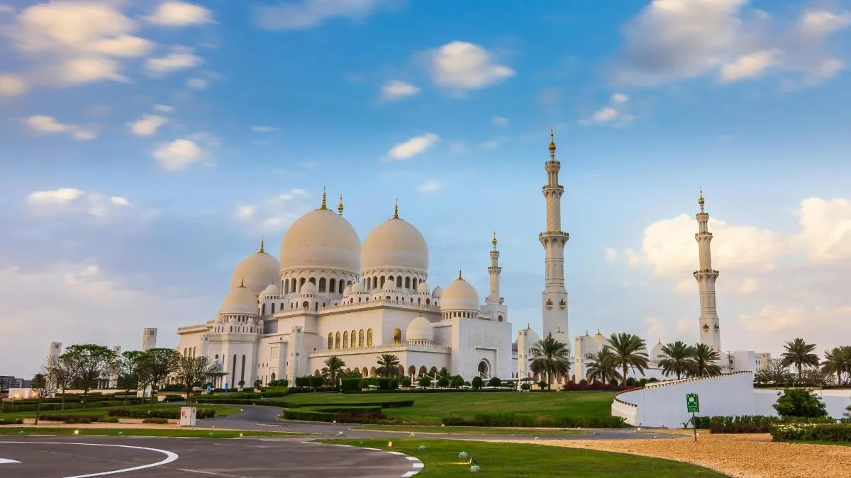 Image 1 of Guided Abu Dhabi City Tour
