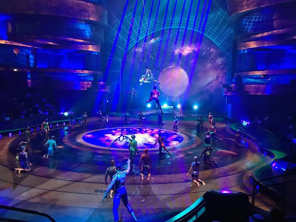 Image 1 of La Perle by Dragone Show