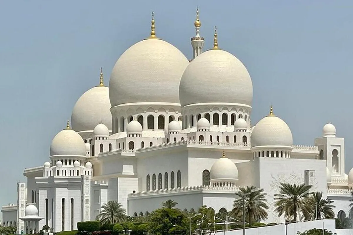 Image 1 of Layover & Stopover in Abu dhabi Private Tour.