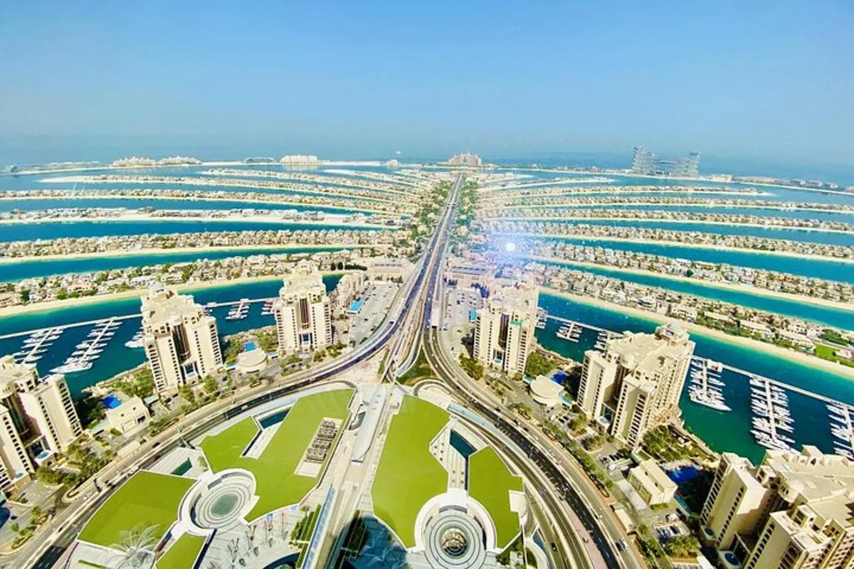 Image 5 of Palm Jumeirah Island Tour with Revolving 360 view from The View at The Palm !