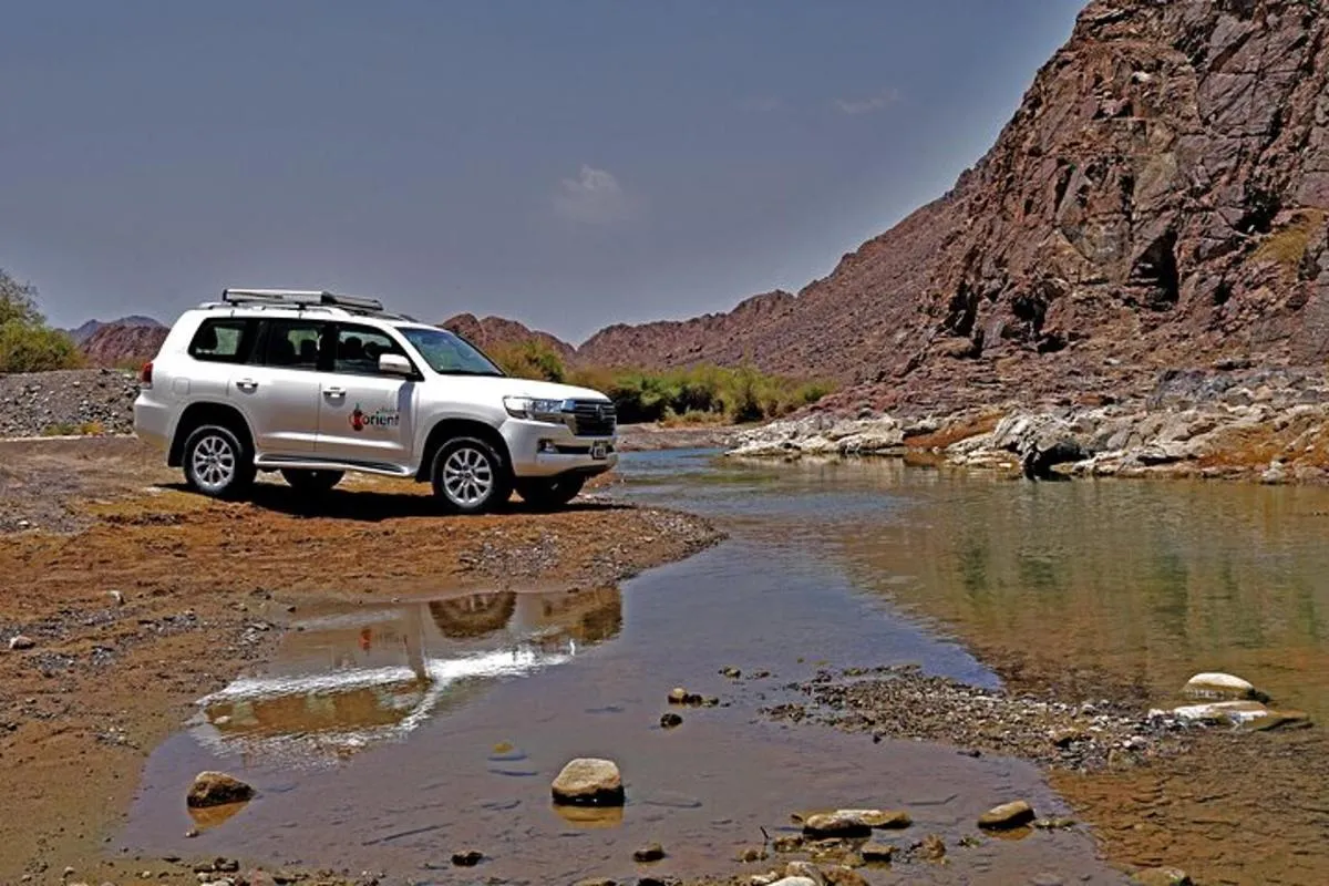 Image 2 of Private 4×4 Desert Drive, Wadi Shawaka Pool Visit with Lunch box