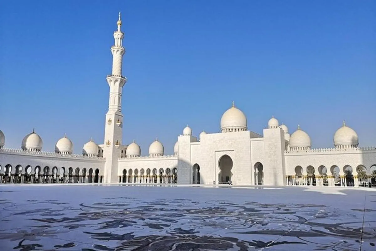 Image 2 of Private Abu Dhabi City Tour with Pick up from Dubai or Abu Dhabi